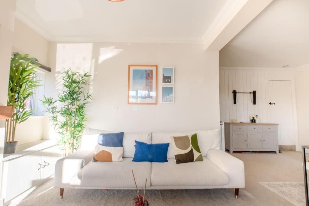 Charming Cottage Getaway In Altrincham Exteriér fotografie