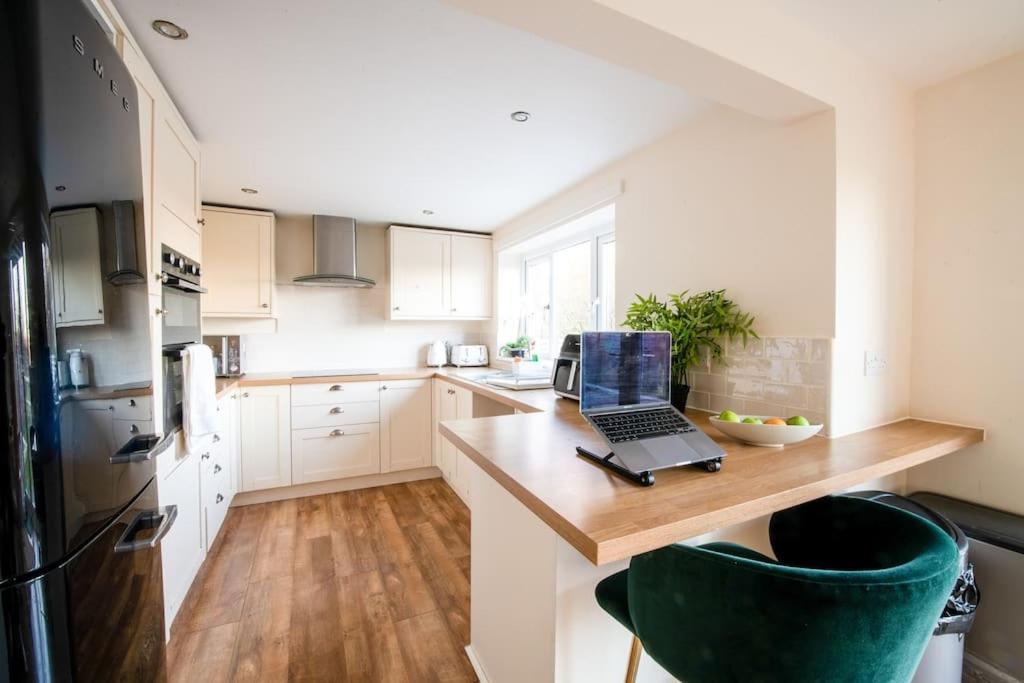 Charming Cottage Getaway In Altrincham Exteriér fotografie