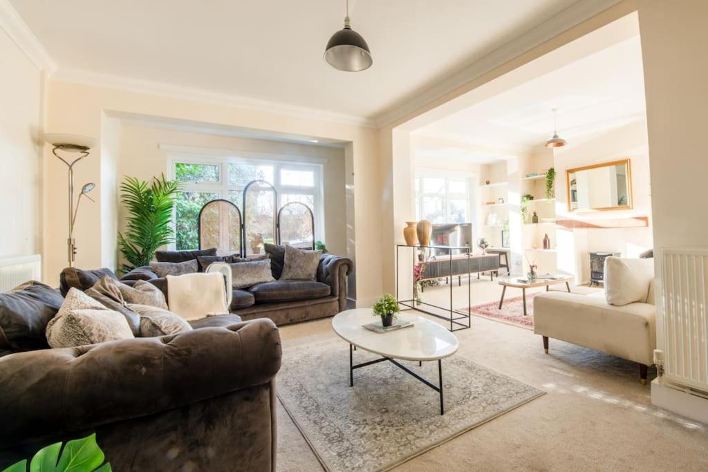 Charming Cottage Getaway In Altrincham Exteriér fotografie