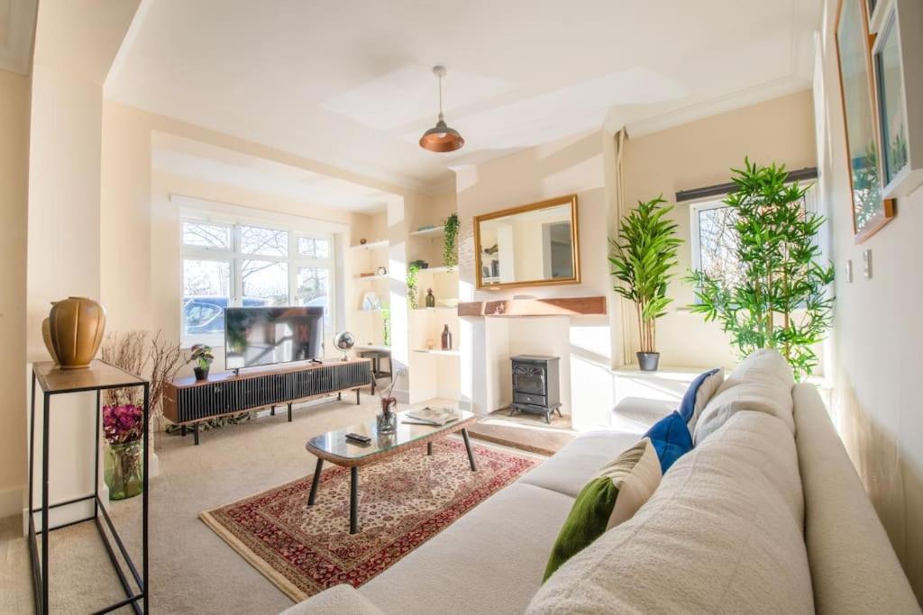 Charming Cottage Getaway In Altrincham Exteriér fotografie